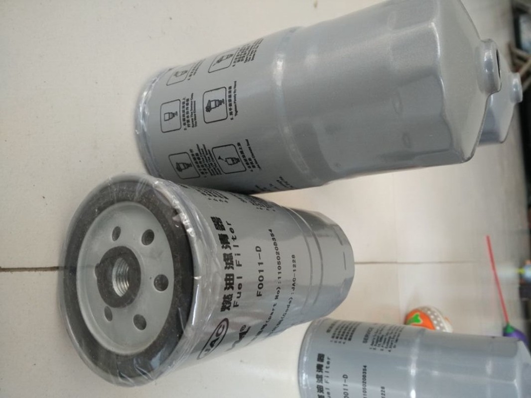 Elementi filtranti del combustibile diesel di Sinotruk 1105020D354 F0011-D DK4A-1105020C